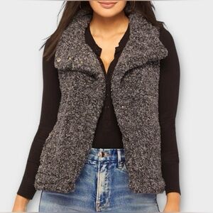Dylan Charcoal Sherpa Vest